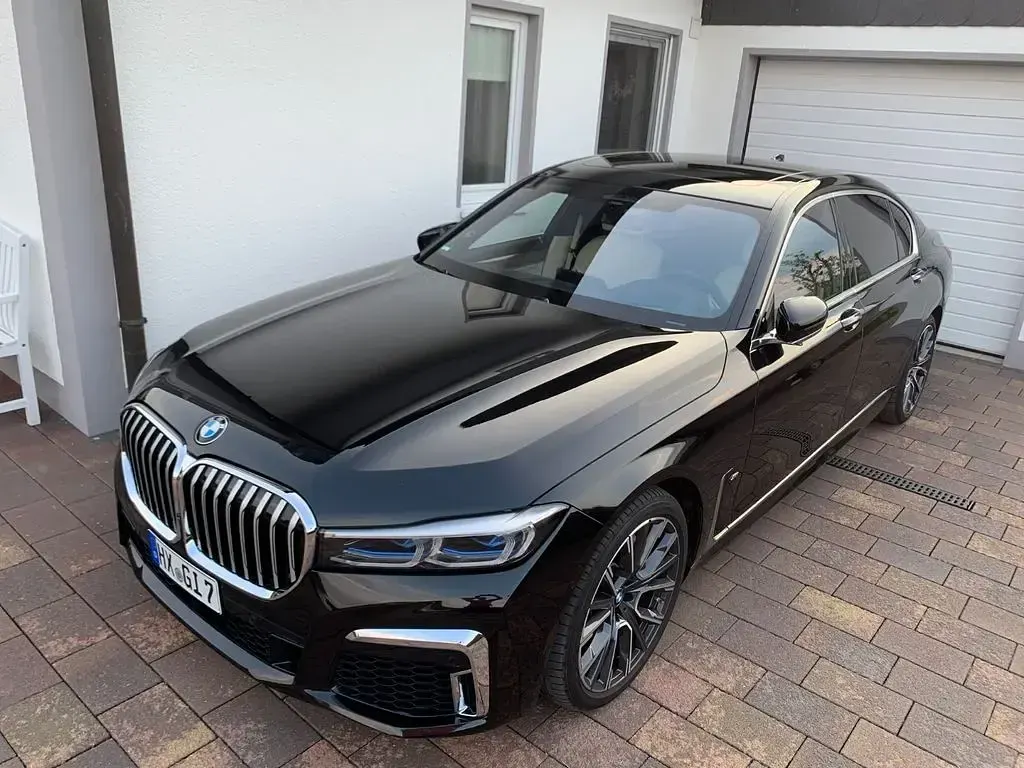Gebraucht BMW 740L Executive 340 PS (250 kW) 2019 Schwarz Limousine