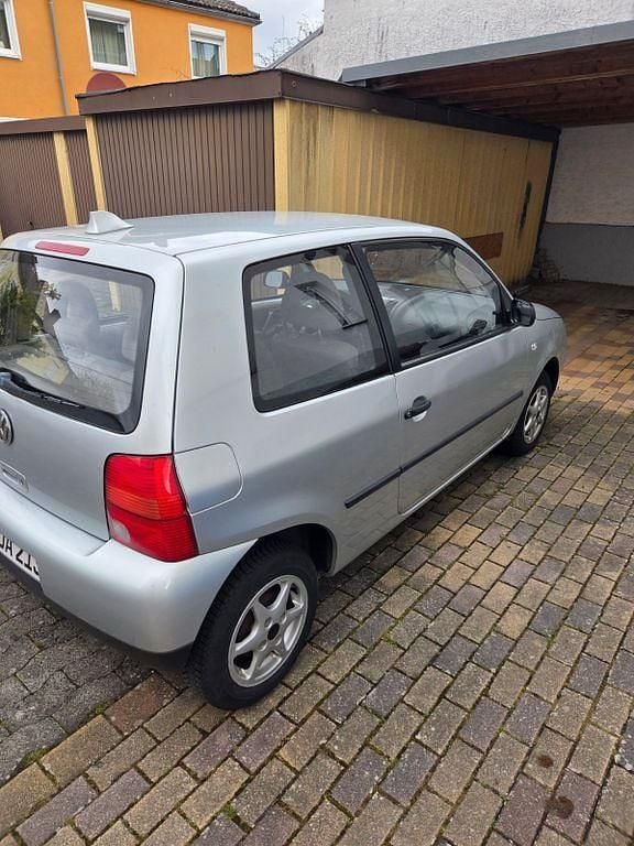 Gebraucht VW Lupo Basis 50 PS (36 kW) 2002 Silber Kleinwagen