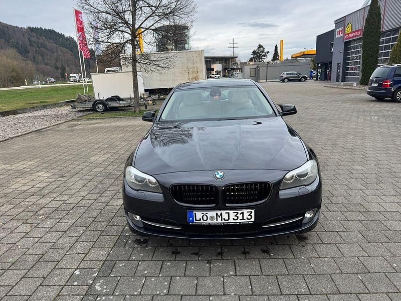 Gebraucht BMW ActiveHybrid 5 306 PS (225 kW) 2012 Grau Limousine