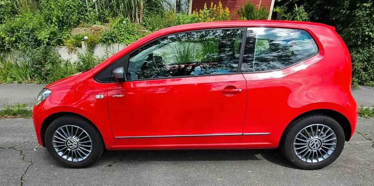 Gebraucht VW up! 60 PS (44 kW) 2014 Rot Kleinwagen