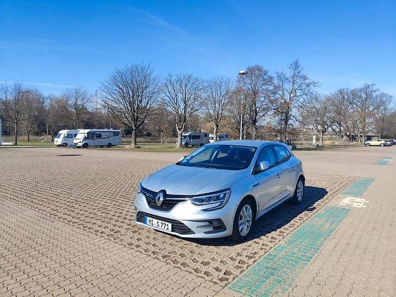 Gebraucht Renault Mégane IV Techno 116 PS (85 kW) 2021 Silber Limousine