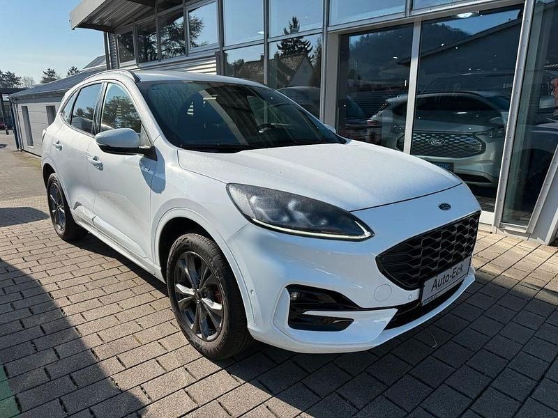 Gebraucht Ford Kuga ST-Line X 152 PS (111 kW) 2022 Weiß SUV