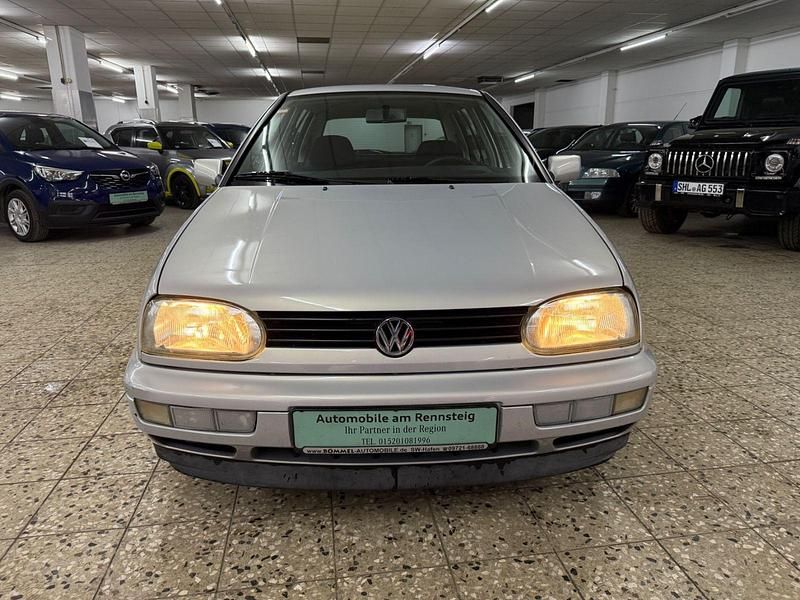 Gebraucht VW Golf III 75 PS (55 kW) 1997 Silber Limousine