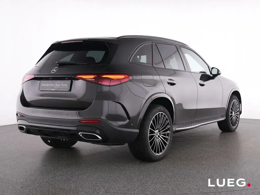 Gebraucht Mercedes GLC450 AMG 367 PS (269 kW) 2025 Grau SUV