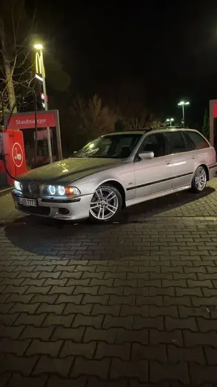 Gebraucht BMW 525 M Sport 163 PS (119 kW) 2003 Silber Kombi