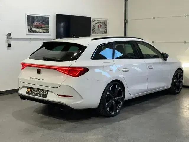 Gebraucht Cupra Leon VZ 245 PS (180 kW) 2024 Weiß Limousine