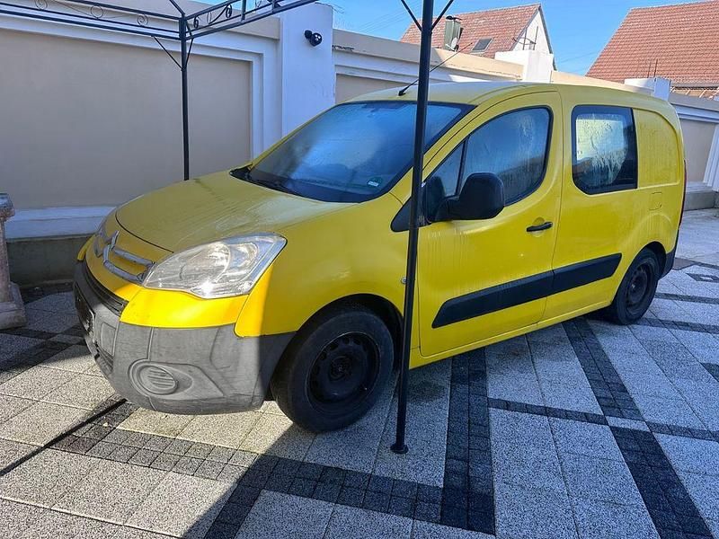 Gebraucht Citroën Berlingo 90 PS (66 kW) 2009 Gelb Van / Kleinbus