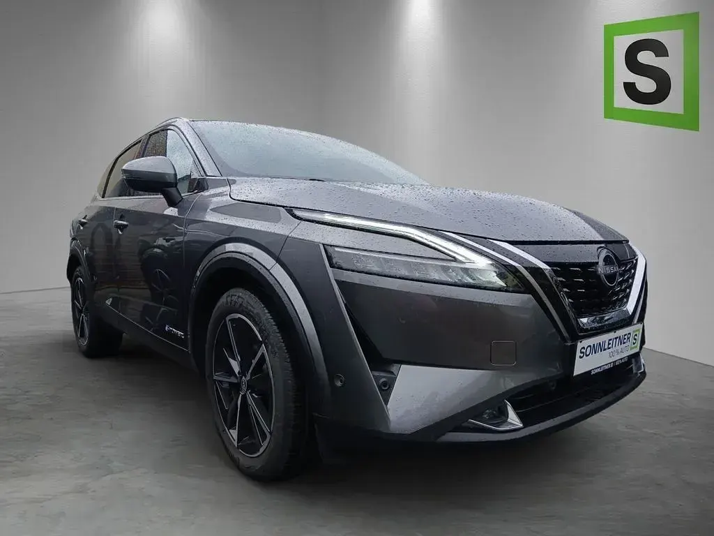 Gebraucht Nissan Qashqai Tekna 190 PS (139 kW) 2024 Grau SUV
