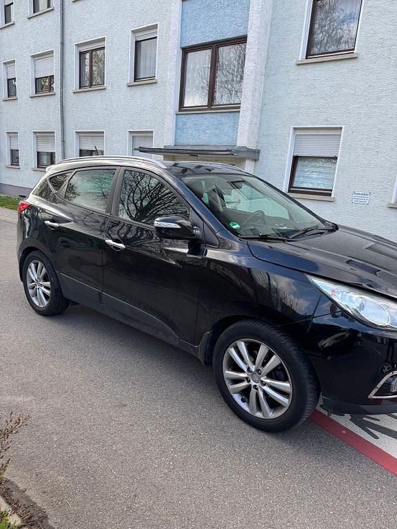 Gebraucht Hyundai ix35 Trend 184 PS (135 kW) 2012 Schwarz SUV