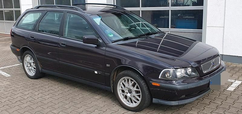 Gebraucht Volvo V40 160 PS (117 kW) 2000 Andere farben Kombi