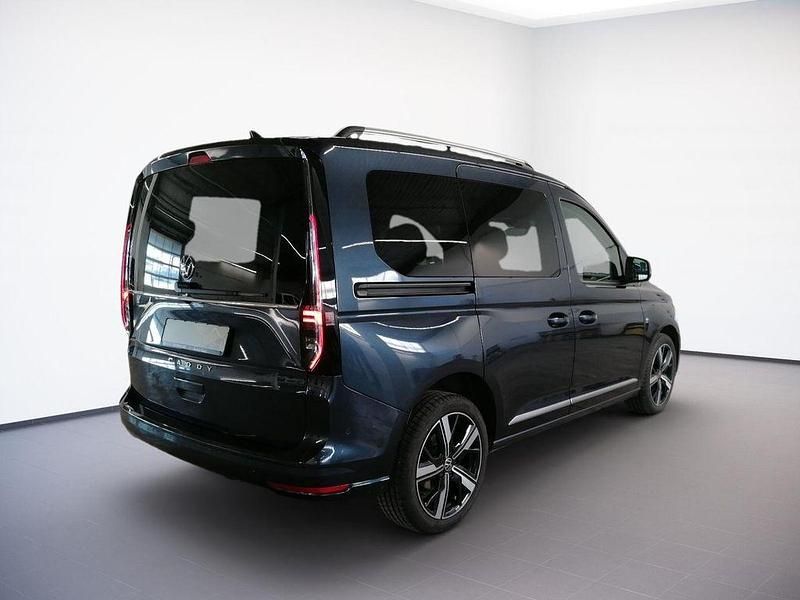 Gebraucht VW Caddy Style 122 PS (89 kW) 2024 Blau Van / Kleinbus