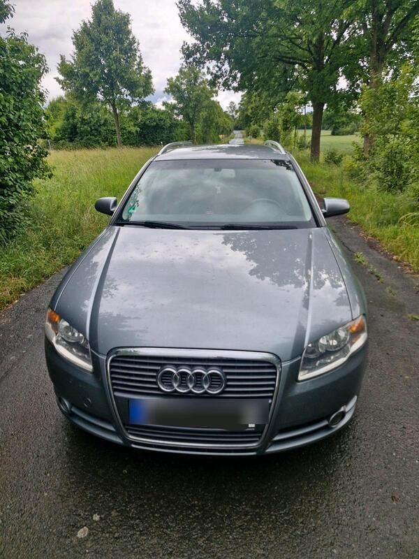Grau Gebraucht 2006 Audi A4 Kombi | 2.800 € (Fairer Preis) - Bild 1/4