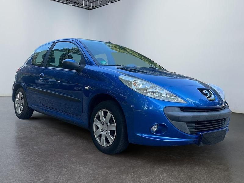 Gebraucht Peugeot 206+ Basis 60 PS (44 kW) 2010 Blau Kleinwagen