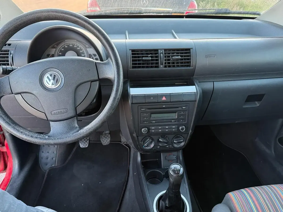 Gebraucht VW Fox 54 PS (39 kW) 2008 Rot Kleinwagen