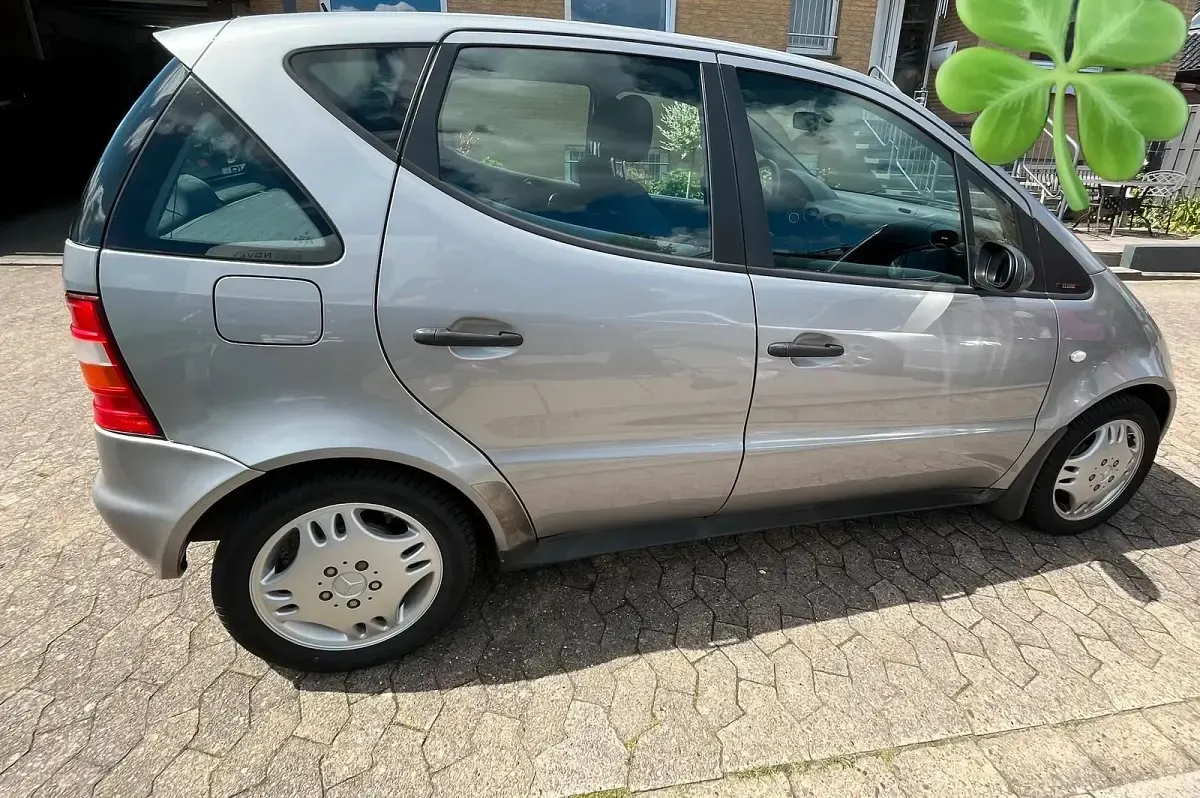 Gebraucht Mercedes A170 90 PS (66 kW) 2001 Silber Kleinwagen