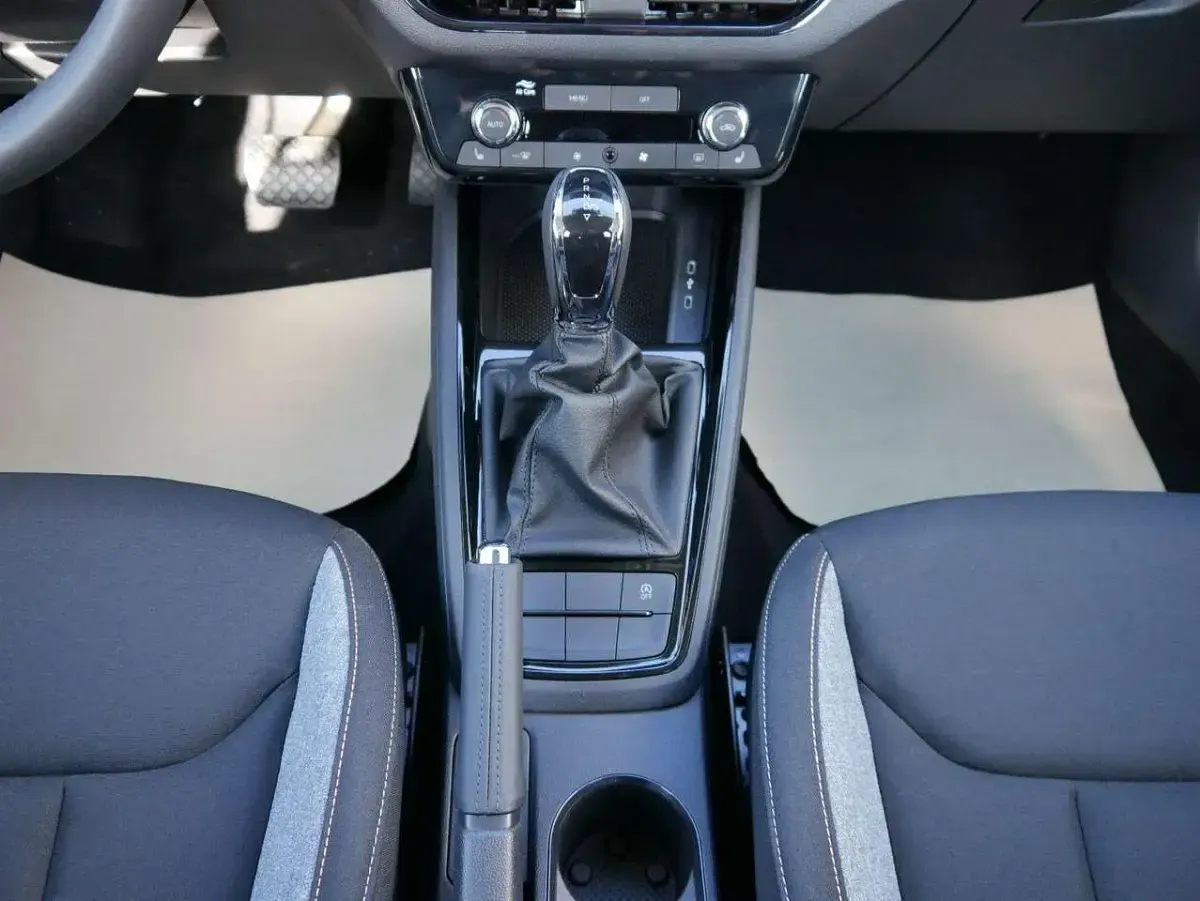 Ny Skoda Kamiq Selection 150 HK (110 kW) 2026 Sort SUV
