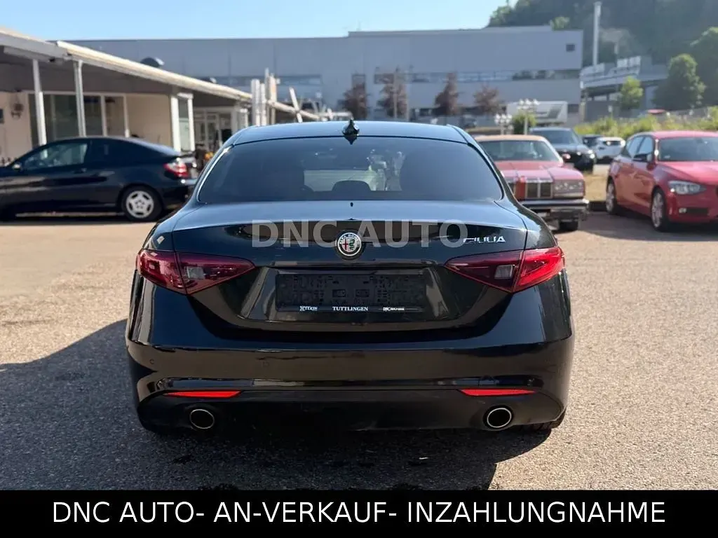 Gebraucht Alfa Romeo Giulia Super 179 PS (131 kW) 2017 Schwarz Limousine