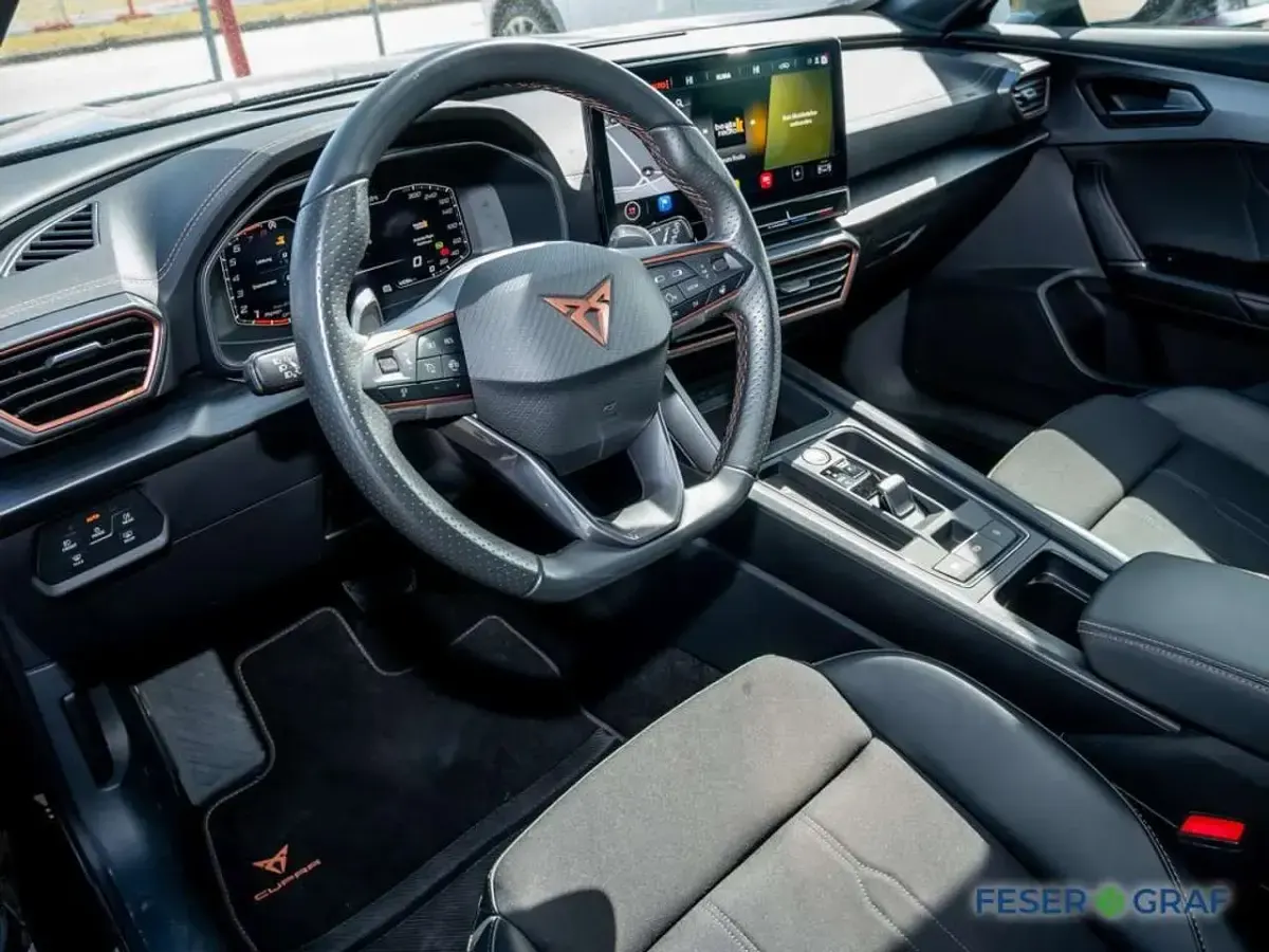 Gebraucht Cupra Formentor 150 PS (110 kW) 2024 Midnight schwarz metallic SUV