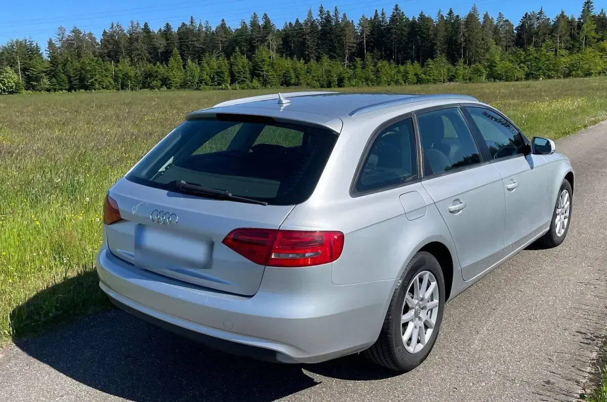 Gebraucht Audi A4 Comfort 177 PS (130 kW) 2012 Silber Kombi