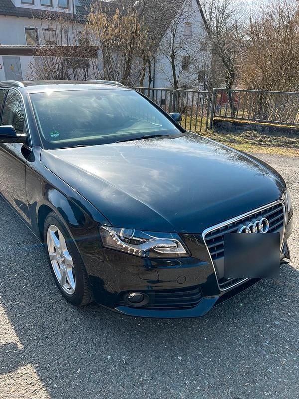 Gebraucht Audi A4 160 PS (117 kW) 2011 Schwarz Kombi