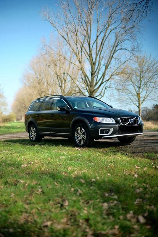 Gebraucht Volvo XC70 163 PS (119 kW) 2011 Schwarz Kombi
