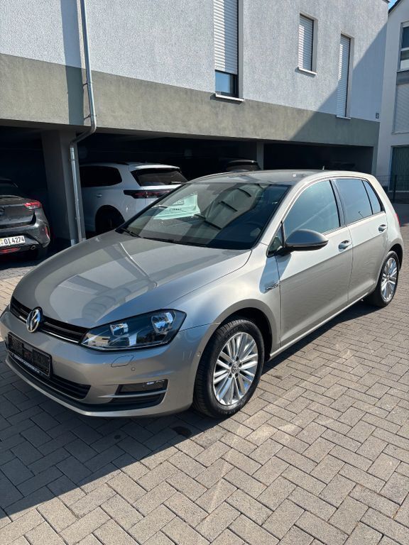 Silber Gebraucht 2014 VW Golf VII Cup Limousine | 8.500 € (Guter Preis) - Bild 1/4