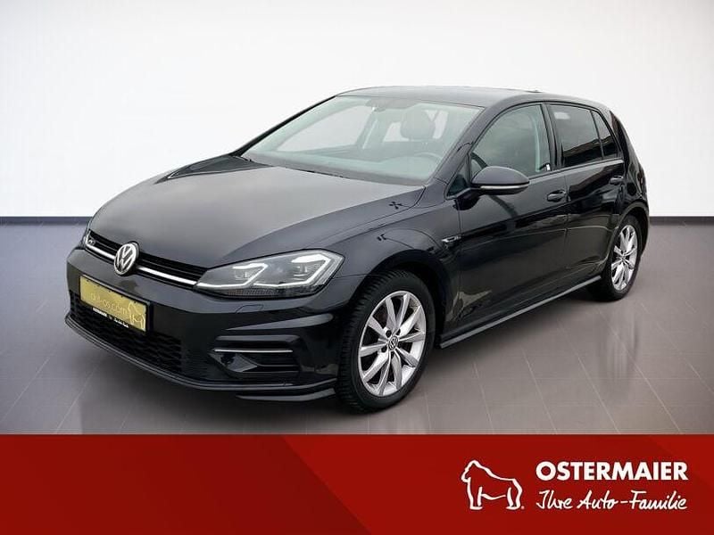 Gebraucht VW Golf VII Highline 150 PS (110 kW) 2019 Deep black perleffekt Limousine