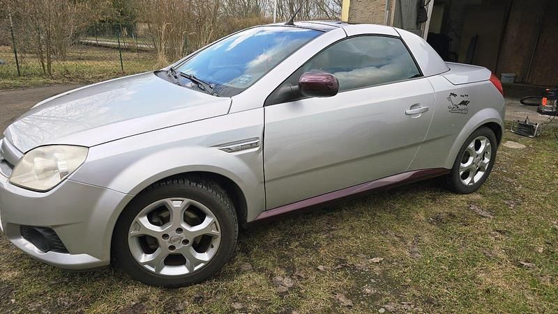 Gebraucht Opel Tigra 125 PS (91 kW) 2006 Grau Cabrio