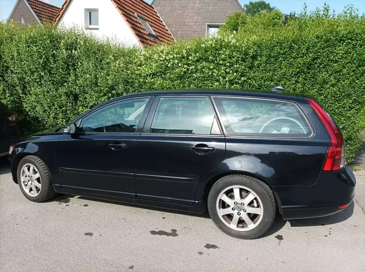 Gebraucht Volvo V50 136 PS (100 kW) 2008 Schwarz Kombi