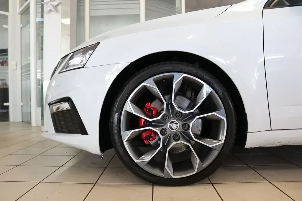 Gebraucht Skoda Octavia RS 184 PS (135 kW) 2020 Weiß Kombi