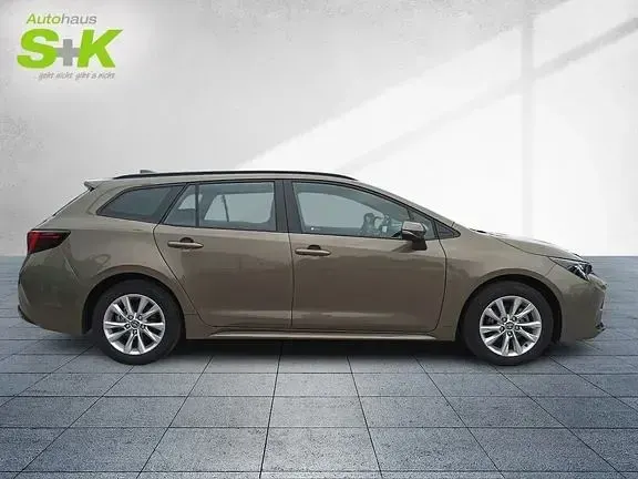 Gebraucht Toyota Corolla Comfort 140 PS (102 kW) 2024 Manganbronze metallic Limousine