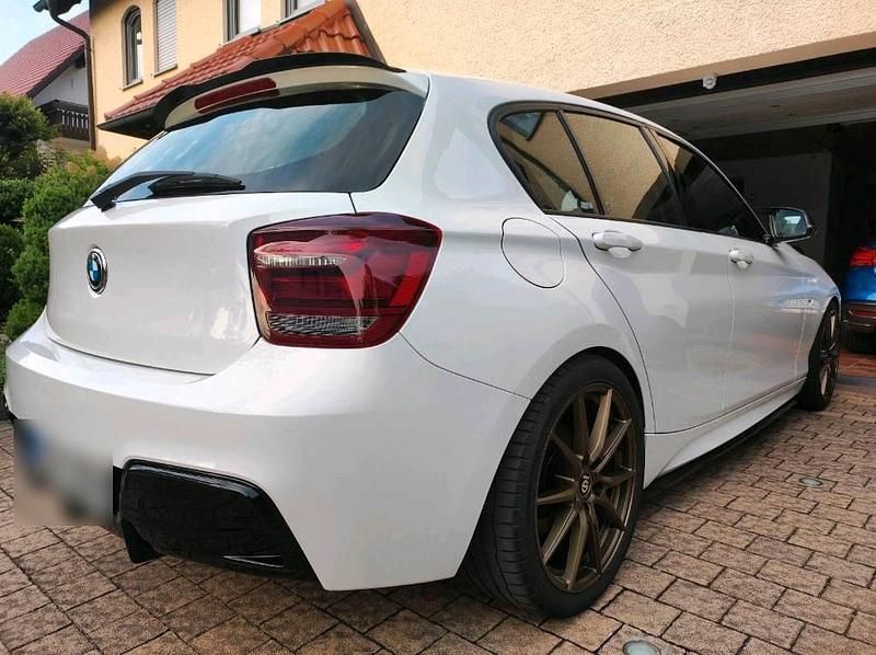 Gebraucht BMW 120 M Performance 200 PS (147 kW) 2014 Weiß Kleinwagen