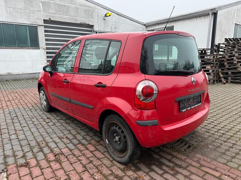 Gebraucht Renault Modus 75 PS (55 kW) 2007 Rot Van / Kleinbus