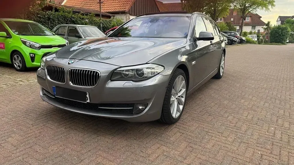 Gebraucht BMW 530 258 PS (189 kW) 2012 Kombi