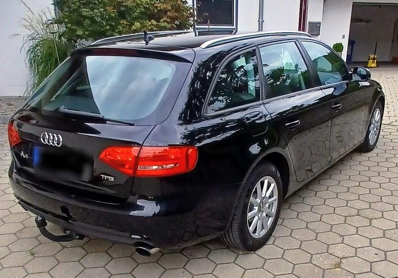 Gebraucht Audi A4 Attraction 170 PS (125 kW) 2013 Schwarz Kombi