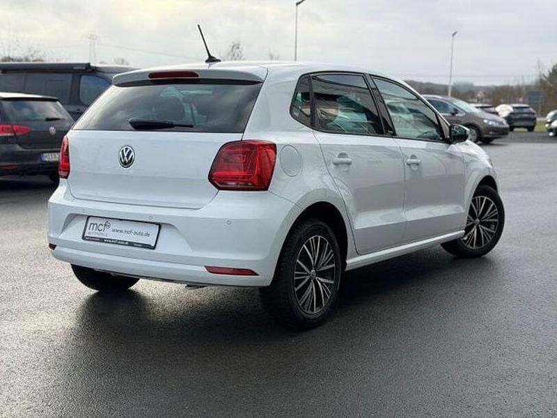 Gebraucht VW Polo Allstar 75 PS (55 kW) 2016 Purewhite Limousine