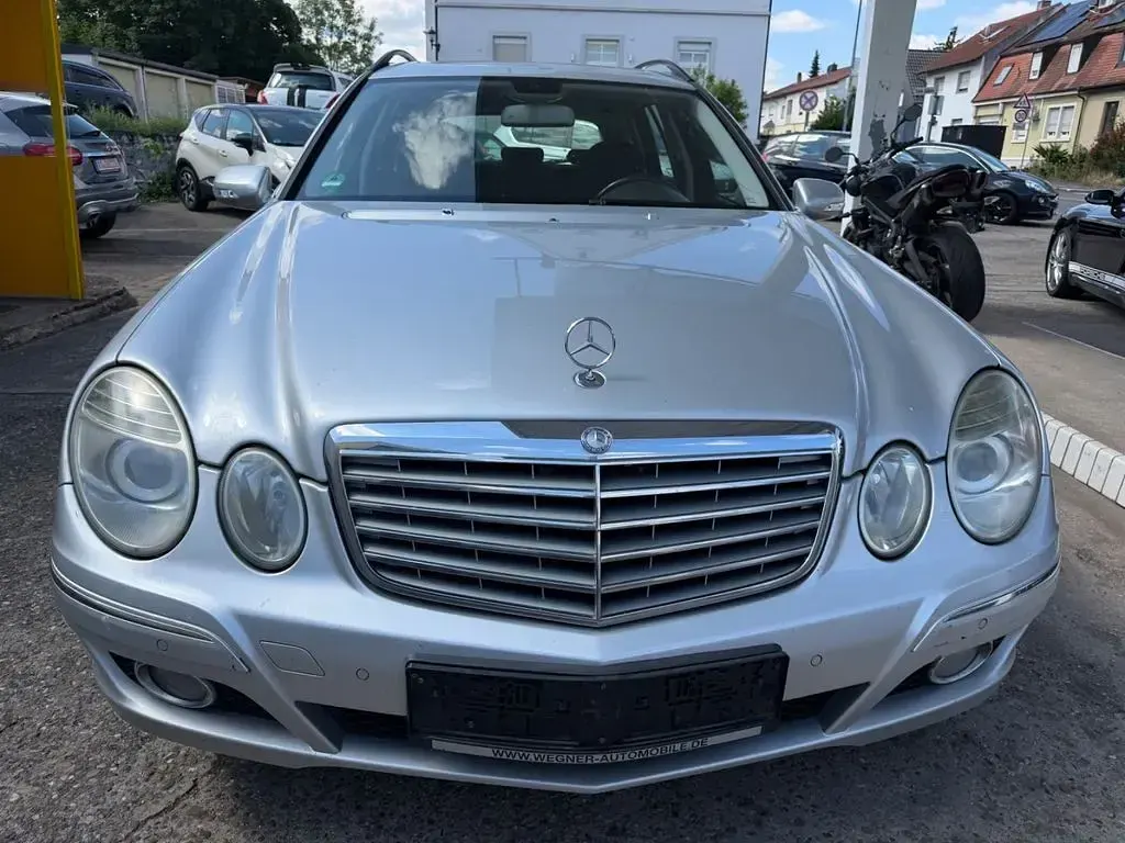 Gebraucht Mercedes E220 Elegance 170 PS (125 kW) 2006 Silber Limousine