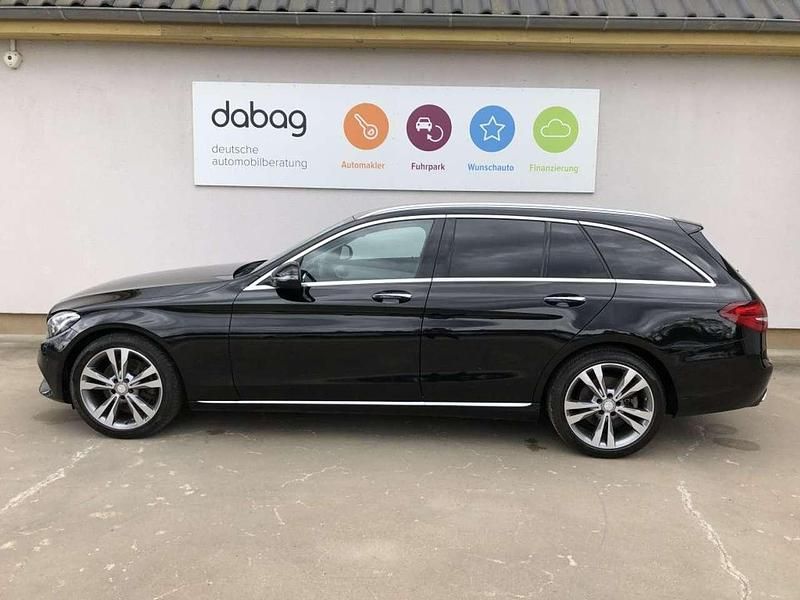 Gebraucht Mercedes C300 245 PS (180 kW) 2016 Schwarz Kombi