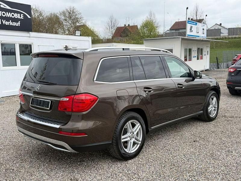 Gebraucht Mercedes GL350 258 PS (189 kW) 2015 Braun SUV