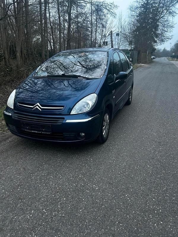 Braun Gebraucht 2005 Citroën Xsara Van / Kleinbus | 1.100 € (Fairer Preis) - Bild 1/4