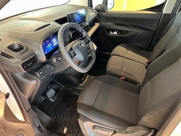 Neu Opel Combo-e Life 100 kW (136 PS) 2025 Weiß (lackierung weiss icy/typ aussenverkleidung sp) Limousine