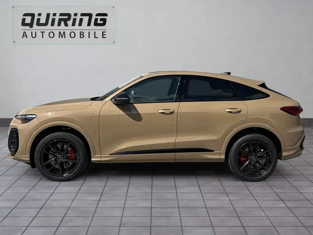 Neu Audi Q5 Sportback Sport 204 PS (150 kW) 2026 Gold SUV