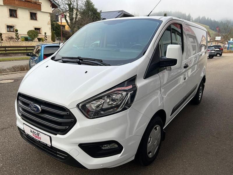 Gebraucht Ford Transit Custom Trend 131 PS (96 kW) 2021 Frostweiß Van