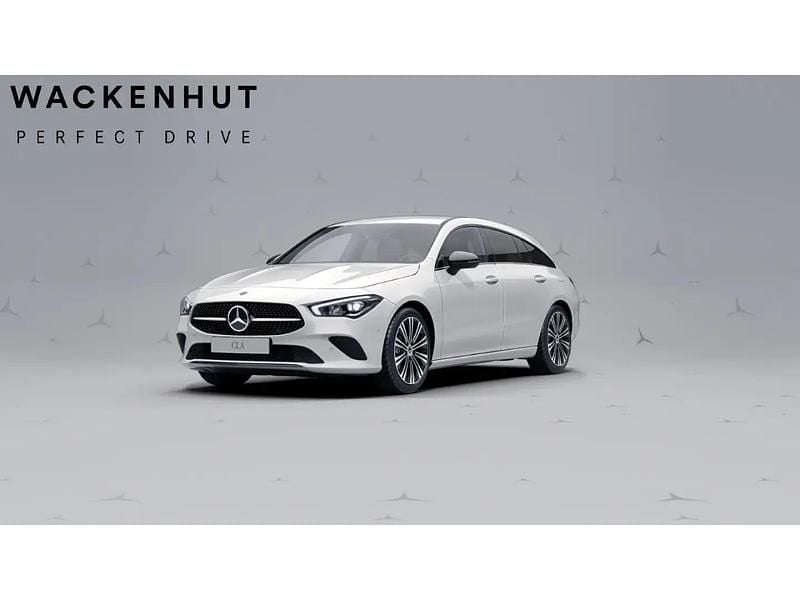 Weiss Gebraucht 2020 Mercedes CLA200 Shooting Brake Business Kombi | 22.900 € (Guter Preis) - Bild 1/3