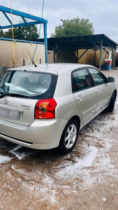 Gebraucht Toyota Corolla 90 PS (66 kW) 2005 Grau Kleinwagen