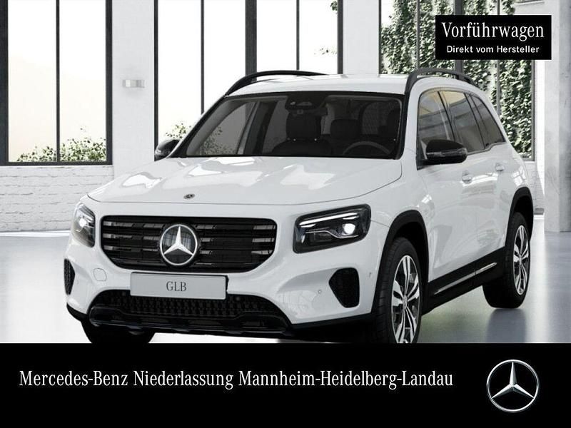 Weiß Gebraucht 2025 Mercedes GLB200 Progressive SUV | 44.590 € (Fairer Preis) - Bild 1/4