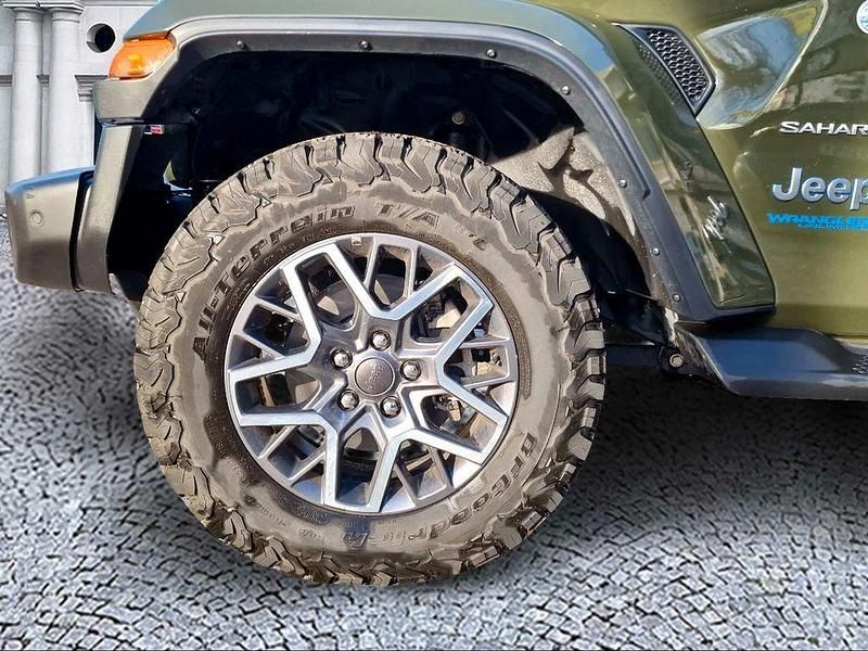 Gebraucht Jeep Wrangler Unlimited Sahara 381 PS (280 kW) 2022 Weiß SUV