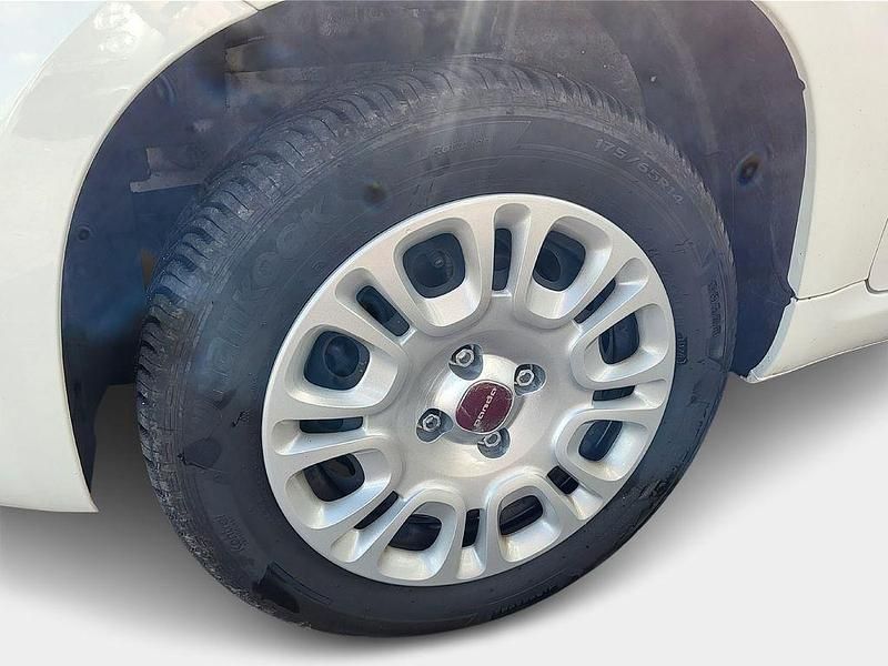 Gebraucht Fiat Panda Easy 69 PS (50 kW) 2018 Weiß Kleinwagen