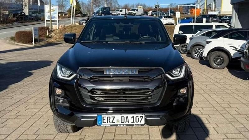 Gebraucht Isuzu D-Max 163 PS (119 kW) 2024 Schwarz SUV