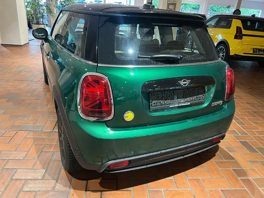 Gebraucht Mini Cooper SE Classic 135 kW (184 PS) 2022 Grün Kleinwagen